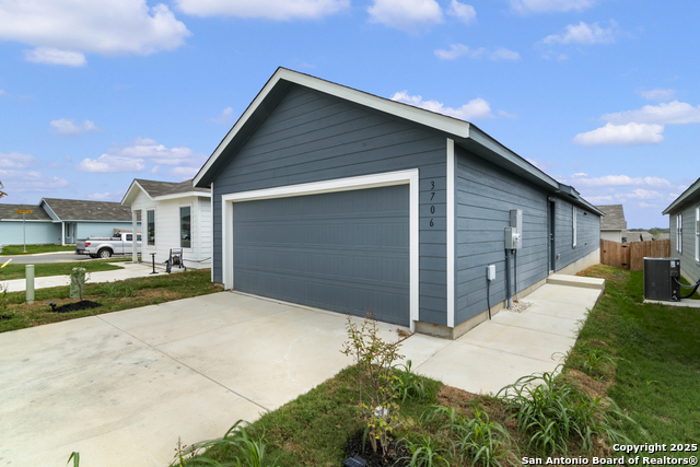 Image 3 of 25 For 3706 Rock Mill