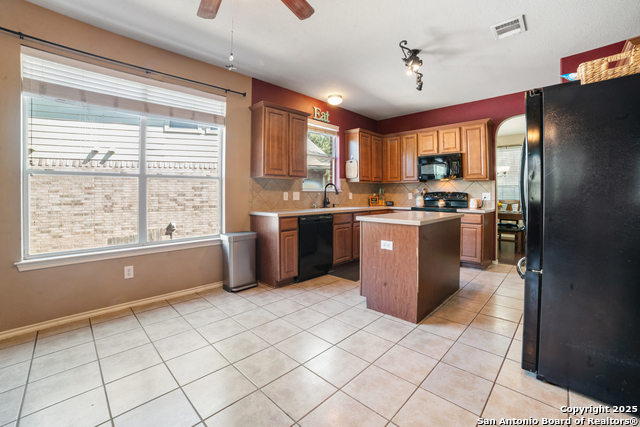 Image 5 of 20 For 811 Point Spgs