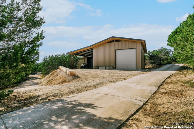 Listing photo id 43 for 124 Hoskins Trail