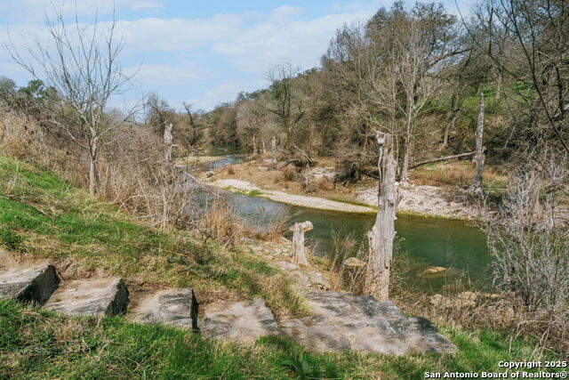 Listing photo id 48 for 124 Hoskins Trail