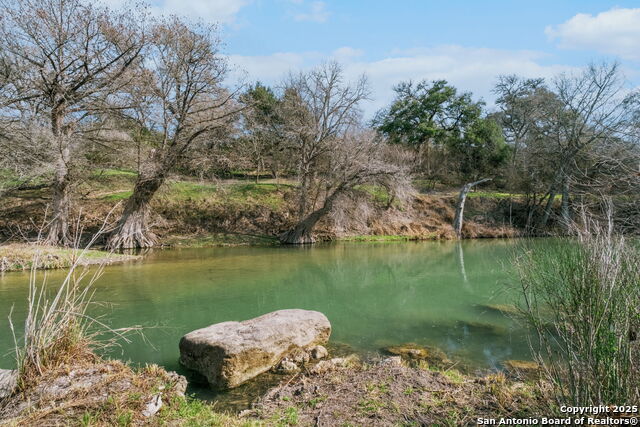 Listing photo id 49 for 124 Hoskins Trail