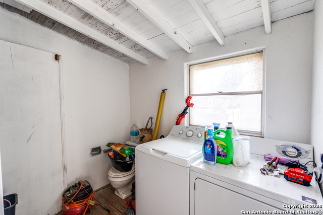 Image 19 of 25 For 330 Hermitage