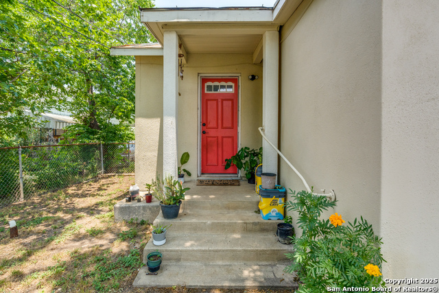 Image 23 of 25 For 330 Hermitage