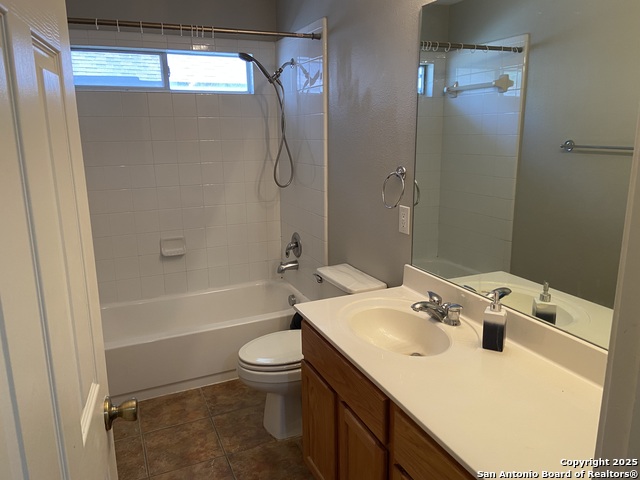 Image 27 of 27 For 8671 Gavel  