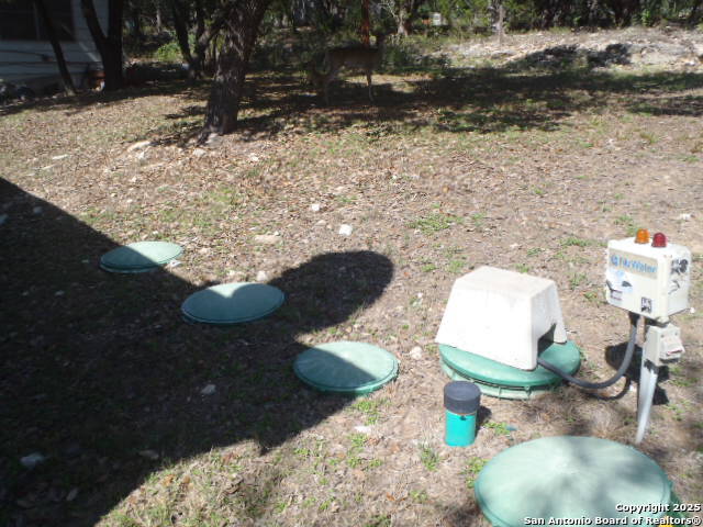 Image 16 of 37 For 1127 Eastview Dr