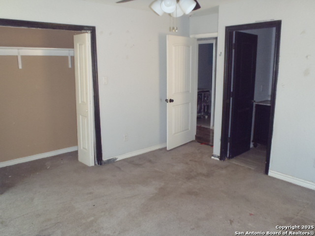 Image 30 of 37 For 1127 Eastview Dr