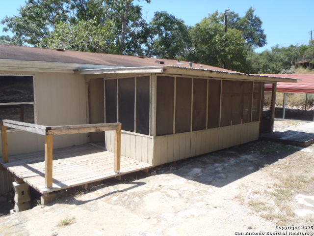 Image 11 of 33 For 410 Duck Mountain Ln