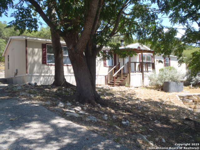 Image 3 of 33 For 410 Duck Mountain Ln