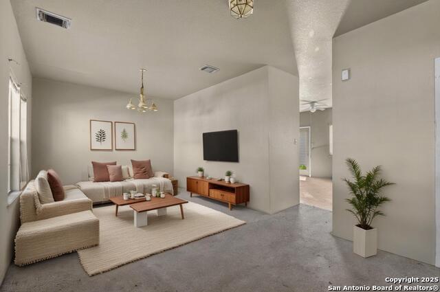 Listing photo id 10 for 1669 Nichole Woods Dr