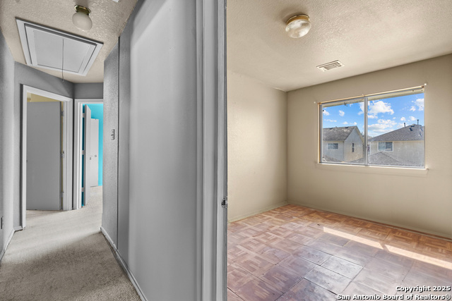 Listing photo id 12 for 1669 Nichole Woods Dr