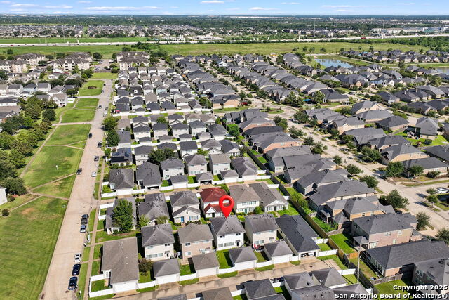 Listing photo id 18 for 1669 Nichole Woods Dr