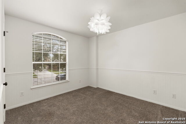 Image 18 of 34 For 815 Windhurst