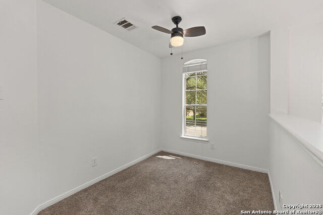 Image 21 of 34 For 815 Windhurst