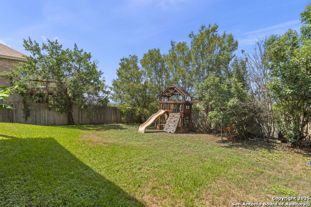 Image 31 of 34 For 815 Windhurst