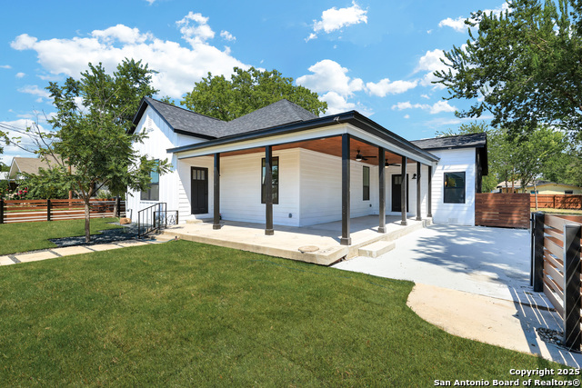 Image 4 of 35 For 2425 Monterey St