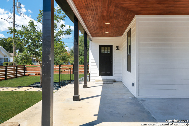 Image 6 of 35 For 2425 Monterey St