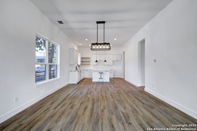 Image 9 of 35 For 2425 Monterey St