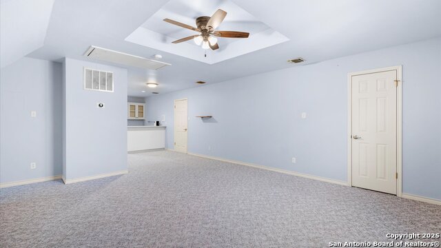 Listing photo id 27 for 1241 Village Top