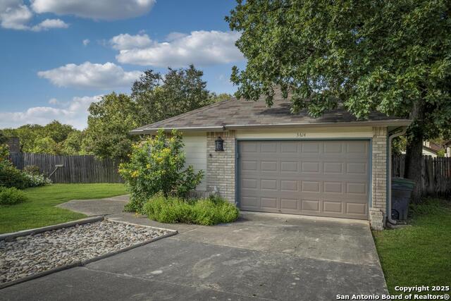 Image 2 of 24 For 3614 Ridge Country