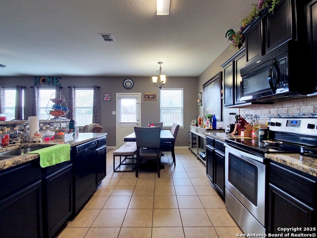 Image 17 of 36 For 7039 Capeshaw