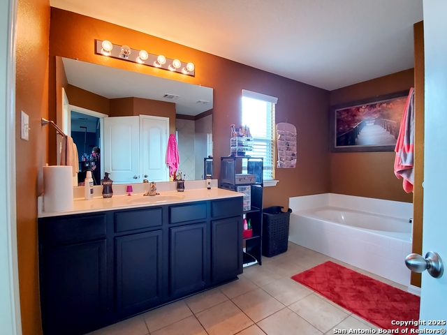 Image 26 of 36 For 7039 Capeshaw