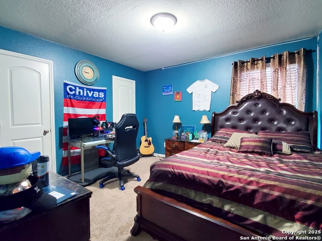 Image 32 of 36 For 7039 Capeshaw