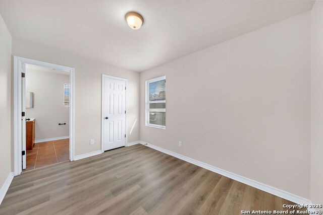 Listing photo id 10 for 4806 Appleseed Ct