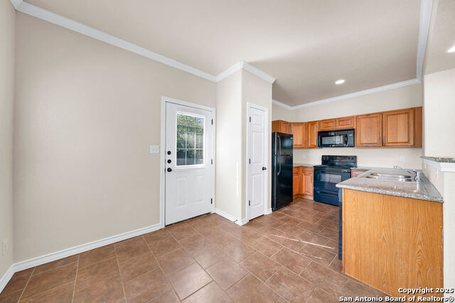 Listing photo id 5 for 4806 Appleseed Ct