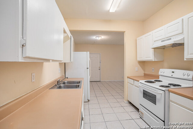 Image 13 of 13 For 7601 Windsor Oaks