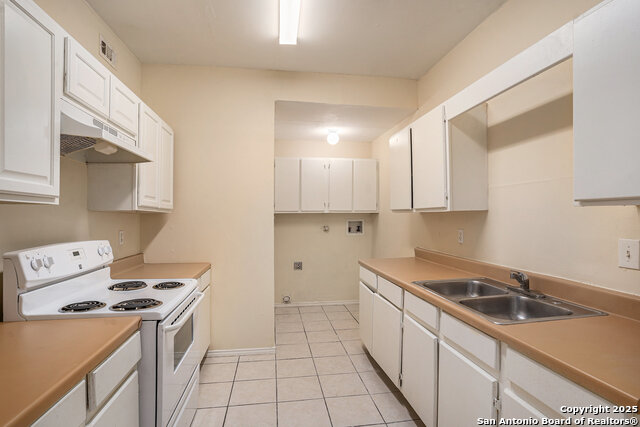 Image 6 of 13 For 7601 Windsor Oaks