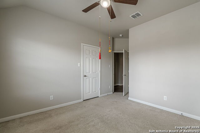 Listing photo id 49 for 8922 Grand Western