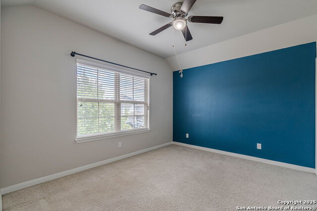 Listing photo id 66 for 8922 Grand Western