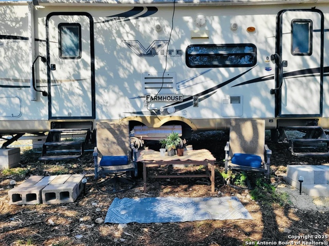 Listing photo id 33 for 0 Cr 408  