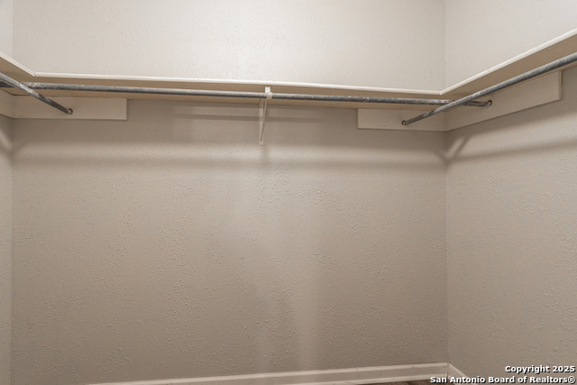 Image 13 of 39 For 1005-07 Boling Brook St.