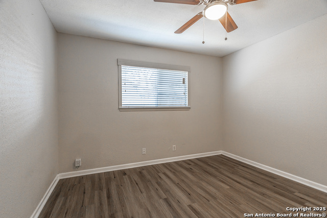 Image 14 of 39 For 1005-07 Boling Brook St.