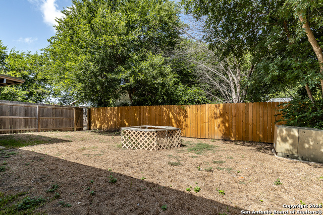 Image 22 of 39 For 1005-07 Boling Brook St.