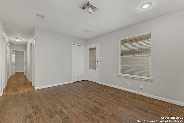 Image 26 of 39 For 1005-07 Boling Brook St.