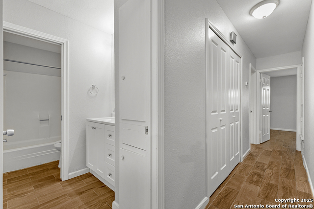 Image 29 of 39 For 1005-07 Boling Brook St.