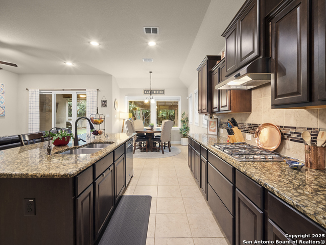 Image 14 of 42 For 28415 Willis Ranch