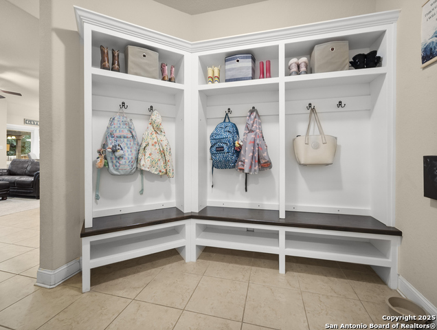 Image 22 of 42 For 28415 Willis Ranch