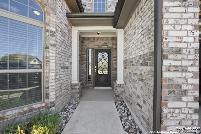 Image 4 of 21 For 2036 Market Trail