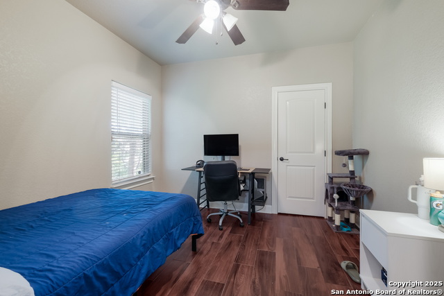 Image 20 of 27 For 215 County Road 3829