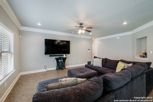 Image 5 of 27 For 215 County Road 3829