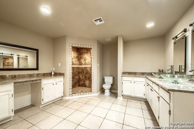 Image 28 of 42 For 8326 Delphian