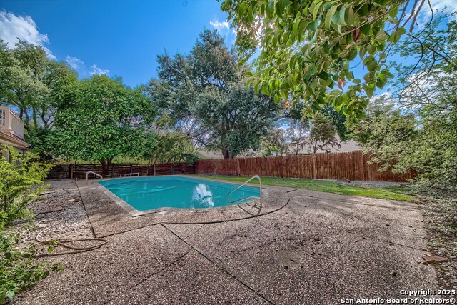 Image 38 of 42 For 8326 Delphian