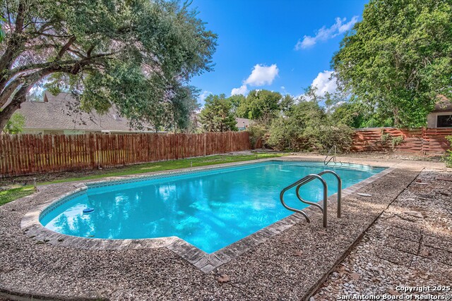 Image 39 of 42 For 8326 Delphian