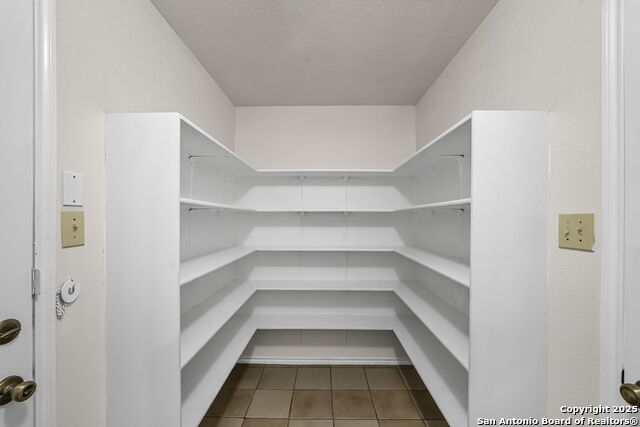 Image 24 of 47 For 9711 Diamond Cliff Dr