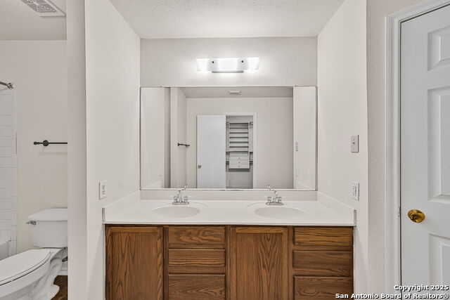 Image 36 of 47 For 9711 Diamond Cliff Dr