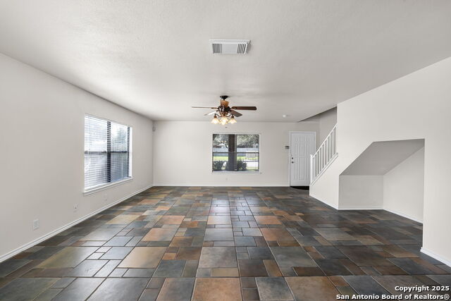 Image 8 of 47 For 9711 Diamond Cliff Dr