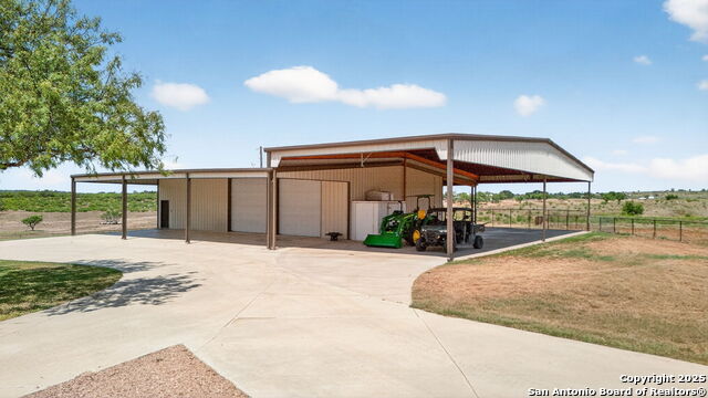 Image 33 of 49 For 2220 Fm 1343
